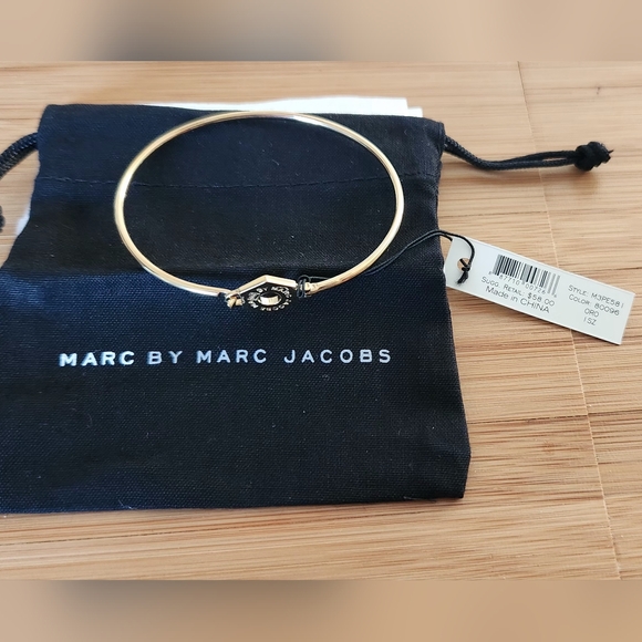 NWT Marc Jacobs Gold Tone Bracelet - Picture 3 of 7